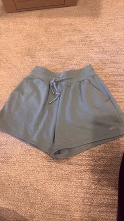 Alo lounge shorts