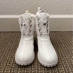 White Rain Boot 