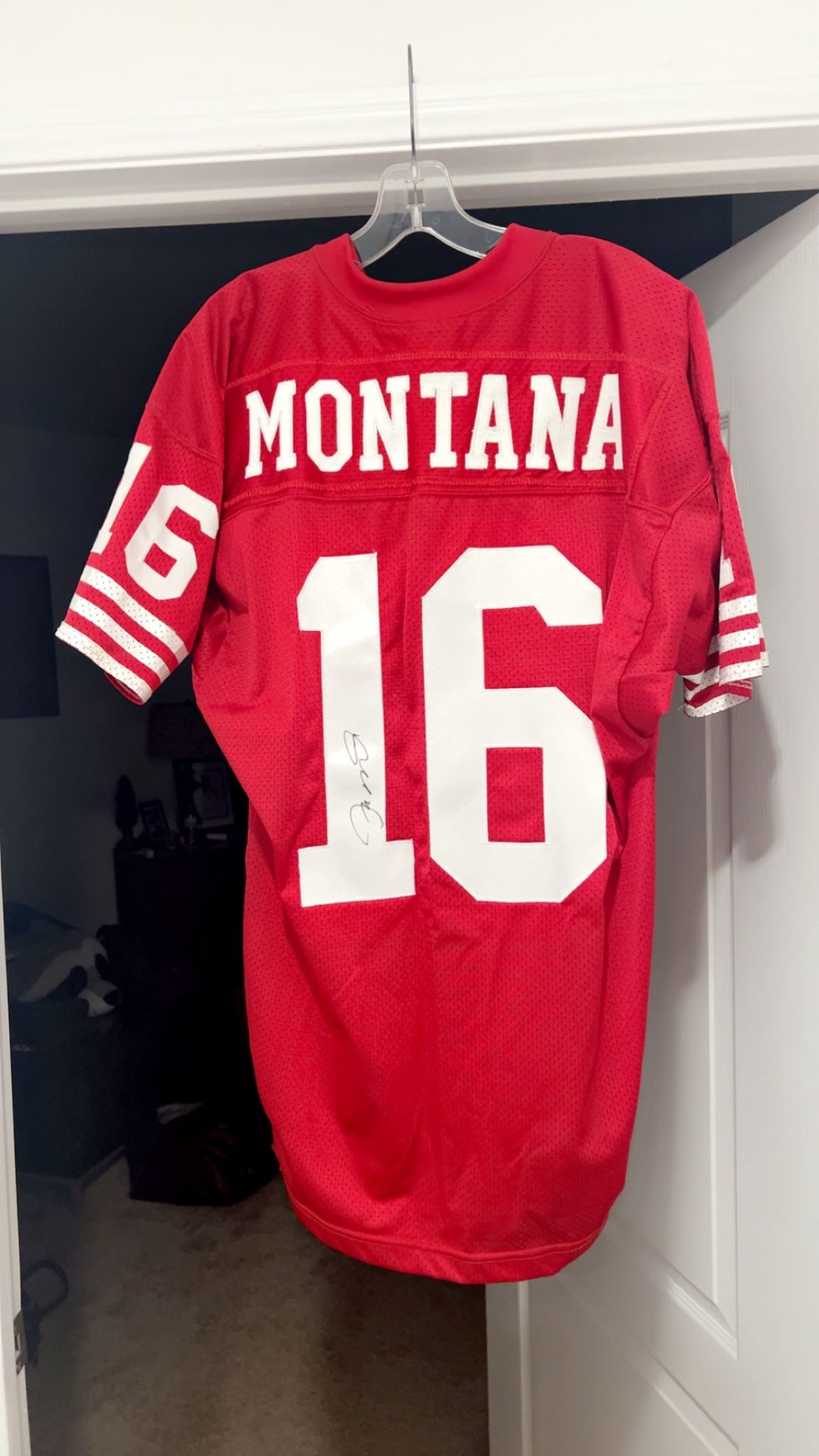Autographed Joe Montana San Francisco 49ers Jersey – Wilson Pro Line Authentic