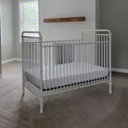 Vintage Style Metal Crib with Mattress 