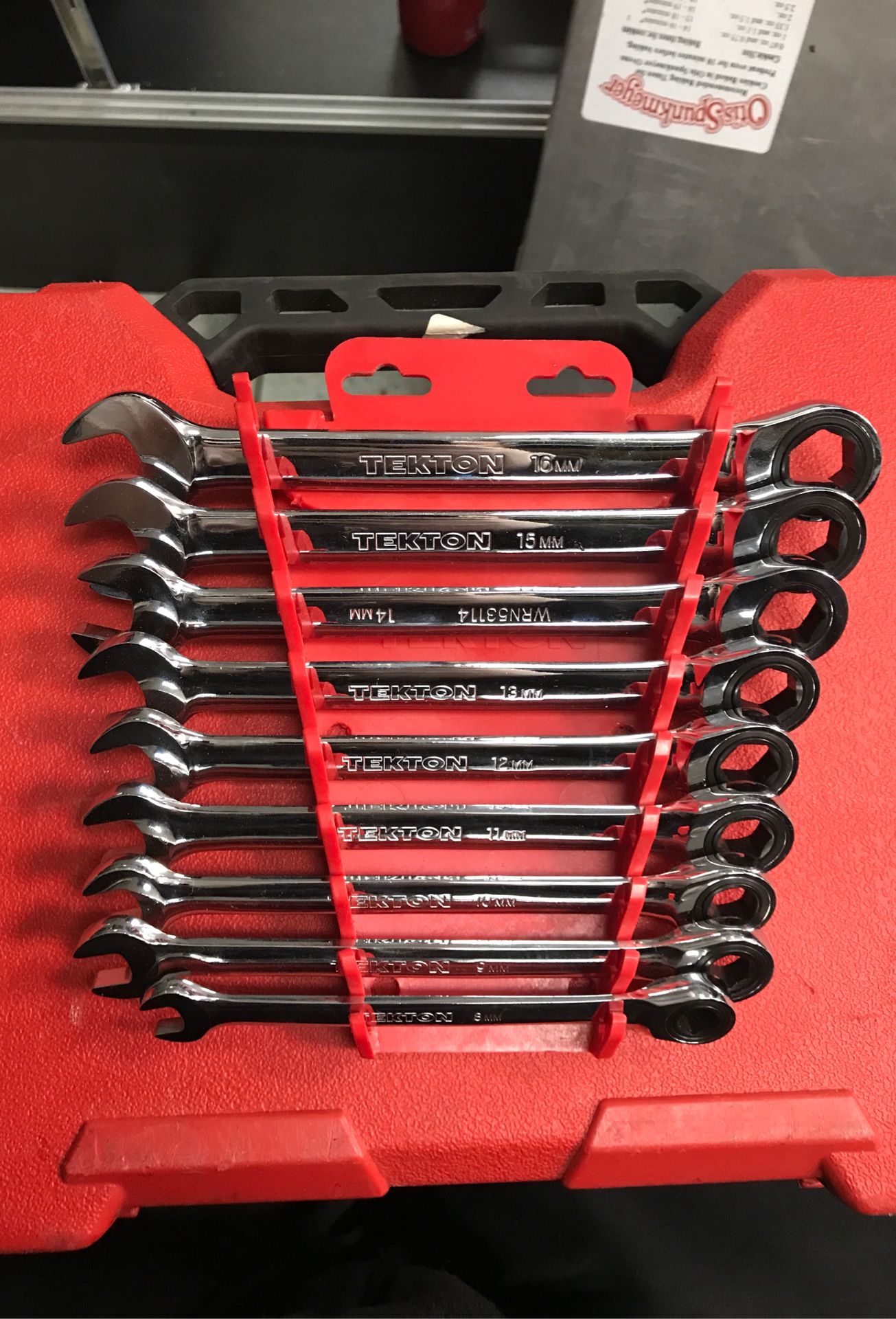 TEKTON WRN53167 Ratcheting Combination Wrench Set ,Metric, 8 mm - 16 mm, 9-Piece