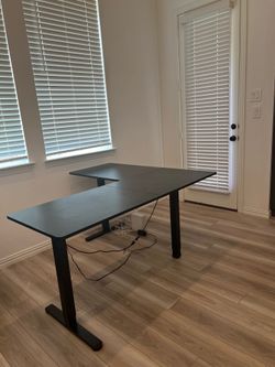 L Shaped Electric Standing Desk with Gaming Chair