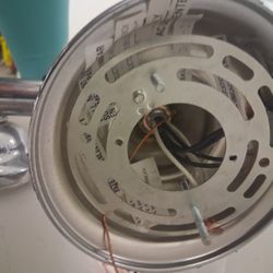 Light Fixtures And A Cealing Fan