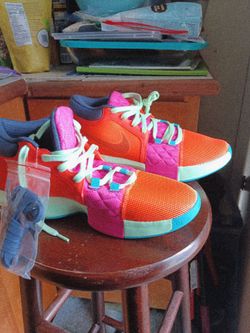 Nike , new never used , size 11 $40