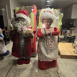 Animated Mr And Mrs Santa Claus