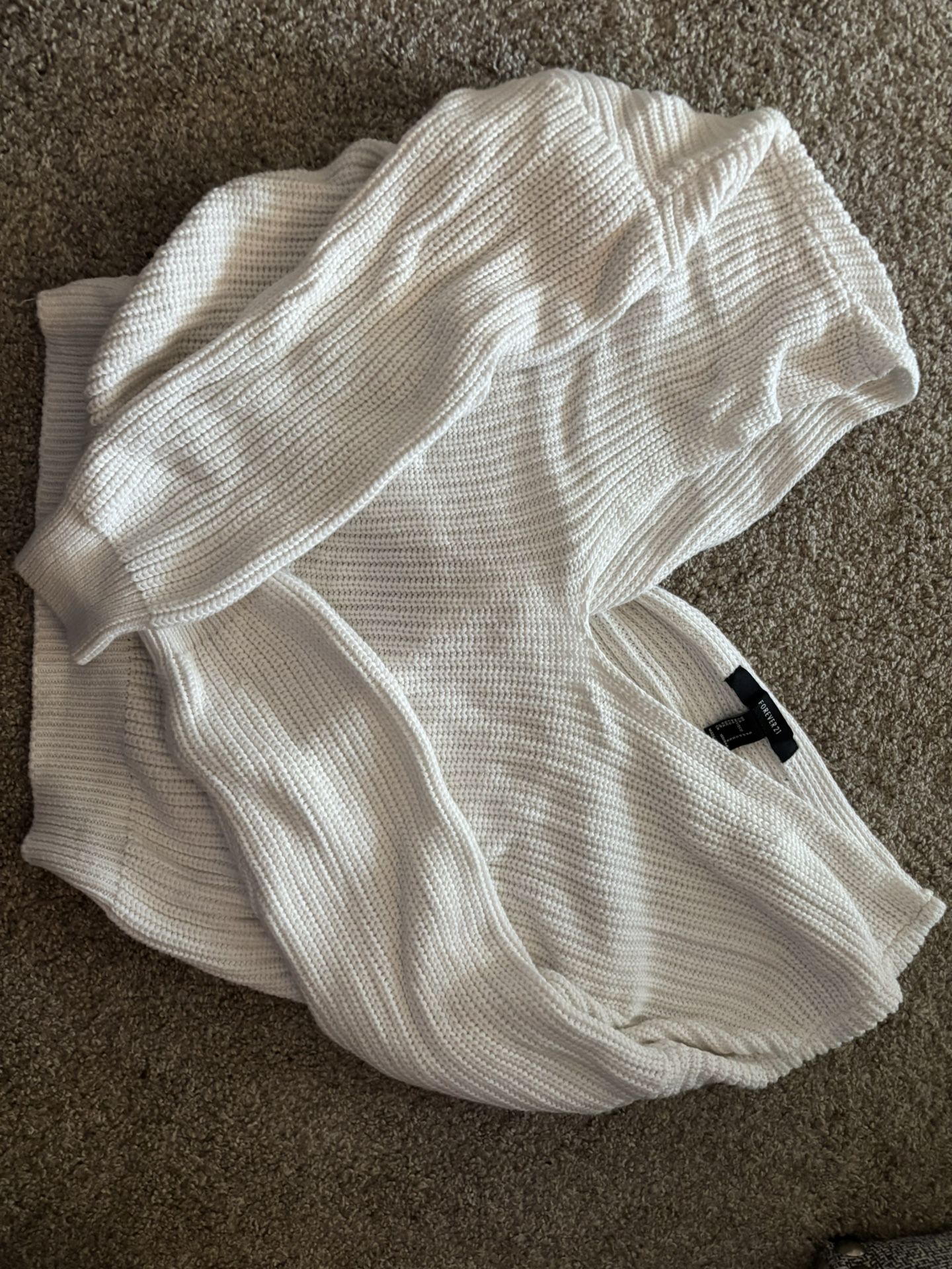White FOREVER 21 Off Shoulder Sweater SIZE SM