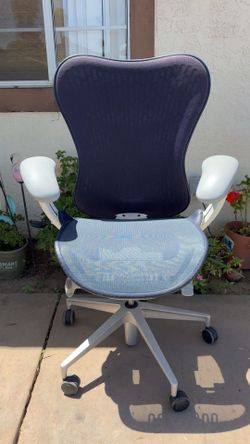 Herman Miller Mirra 2