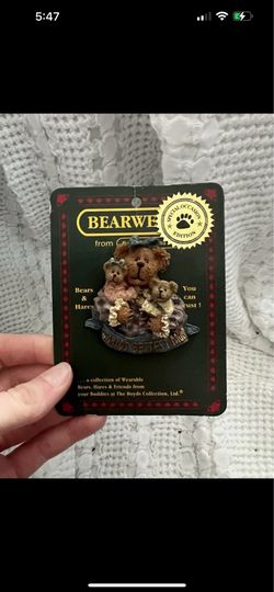 Bearwear Boyd’s Bear Pin Special Edition