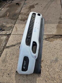 Dodge Ram 1500 front bumper Oem