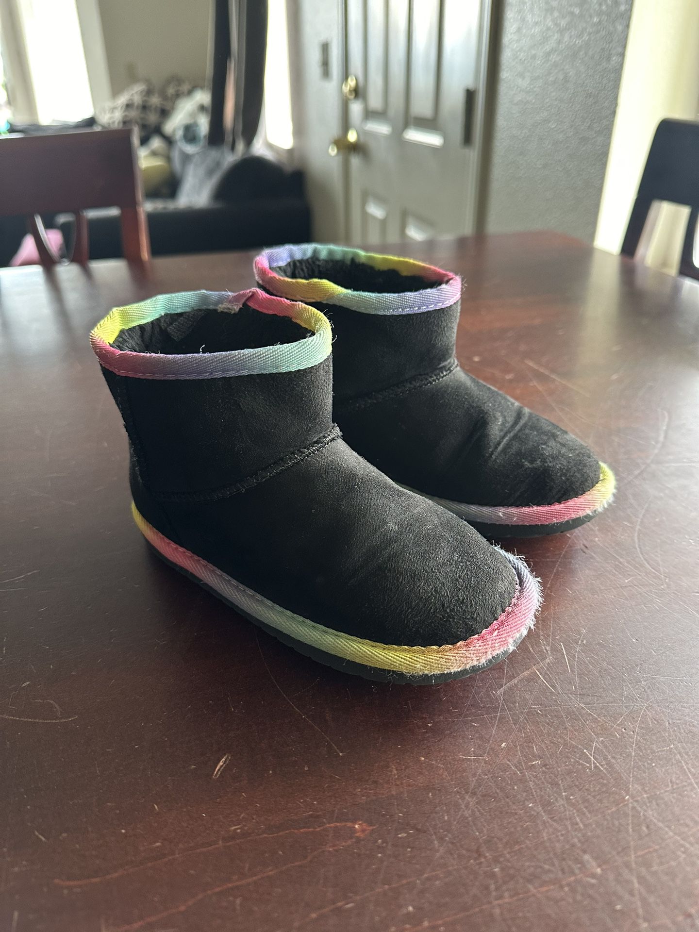 Toddler Girl Children’s Place Black Rainbow Boots Size 9 