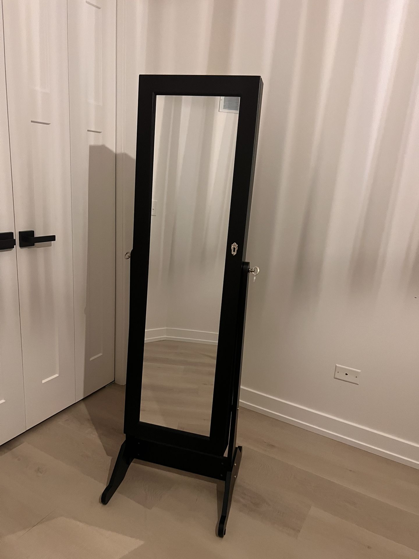 Jewelry Armoire With Mirror 