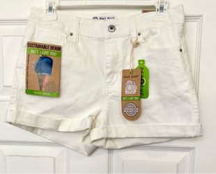 women's white shorts