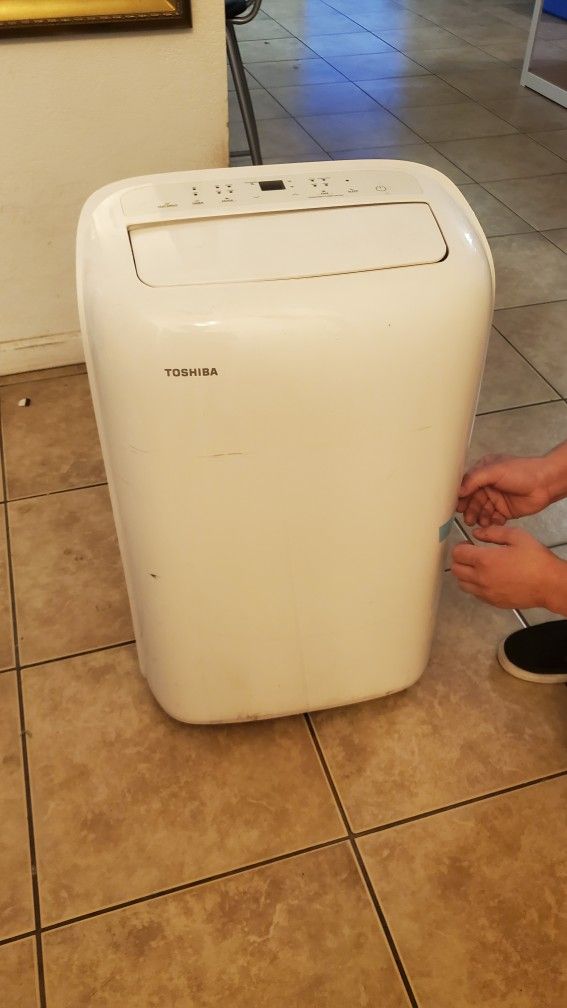 Toshiba Portable Air-conditioner