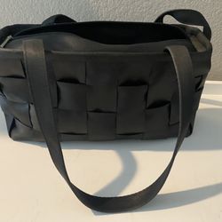 Harvey’s The Original Seatbelt Bag Purse