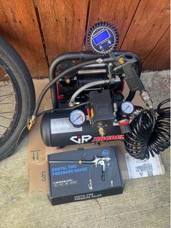 New Air Compressor Very Quiet And Air Nozzle/ tire gauge.