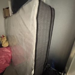 Selling queen size bed with base for $150