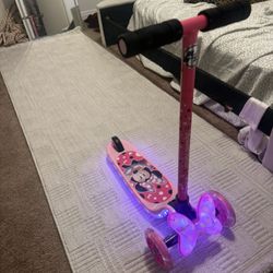 minnie mouse scooter 