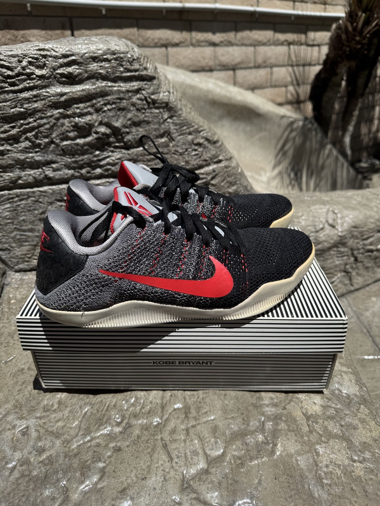 Nike Kobe 11 Elite Low Tinker Muse Size