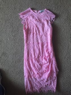 Beautiful pink lace dress size 6