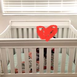 White Pottery Barn Crib (standard Size)