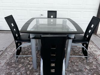 Winado Brand counter height Kitchen Table Set 4 chairs and Table- $100- READ Description