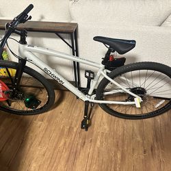 New Schwinn 700c Bike $140