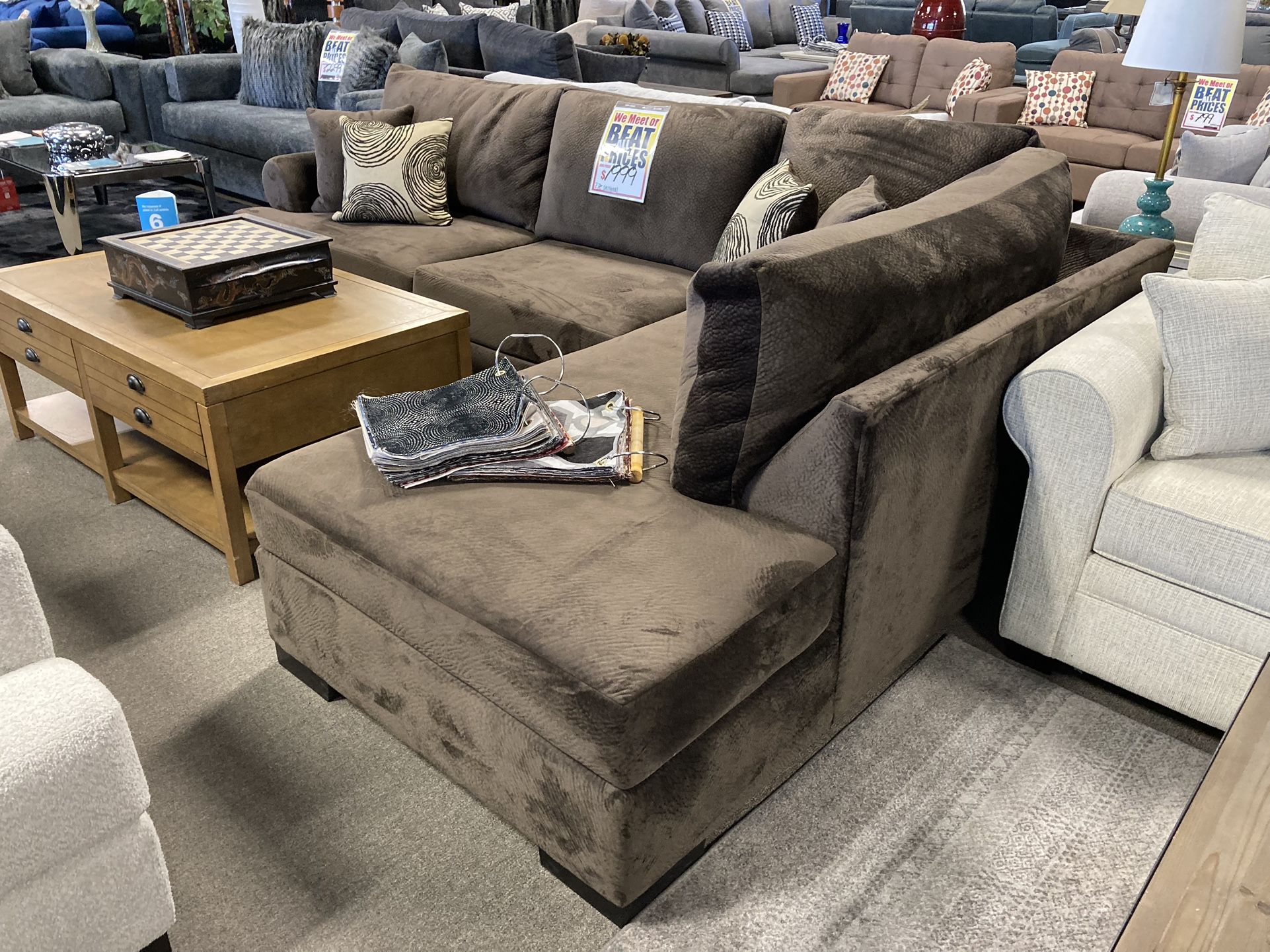Cozy Sectional 🧡✅ $1899! Easy Financing!