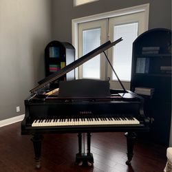 Yamaha Baby Grand Piano