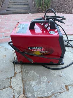 Lincoln Electric Weld Pak 3200HD