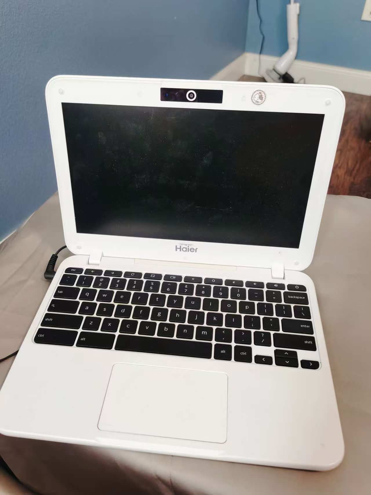 💻 Vintage Haier Chromebook - For Parts / Nostalgia! 💻