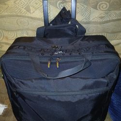 REDUCED Targus Rolling Laptop / Tablet Bag