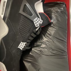 bred jordan 4s size 11