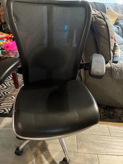 Desk chair