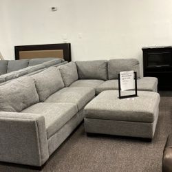 💥💥 Big Save 💥💥 Maycen Fabric Sectional Sofa, Retail $1,499.99