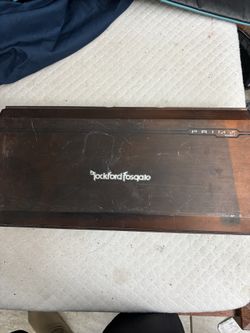 Rockford Fosgate Prime R500-1 car amplifier, a mono block unit designed for subwoofers.