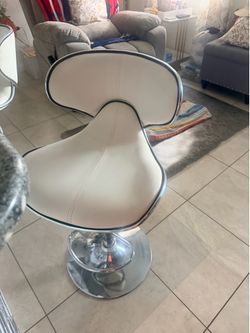 4 swivel stools white adjustable in excellent condition