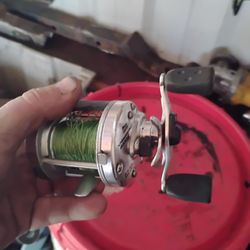 4 Fishing Reels 