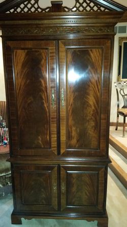 Thomasville Entertainment Center /Armoire