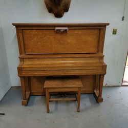 Antique Piano