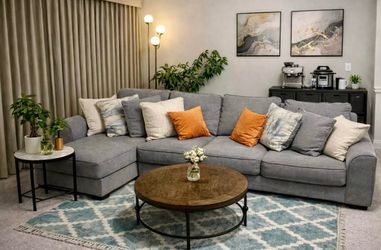 Excellent Condition Sofa & Cushions