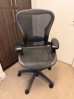 Herman Miller Aeron Chair