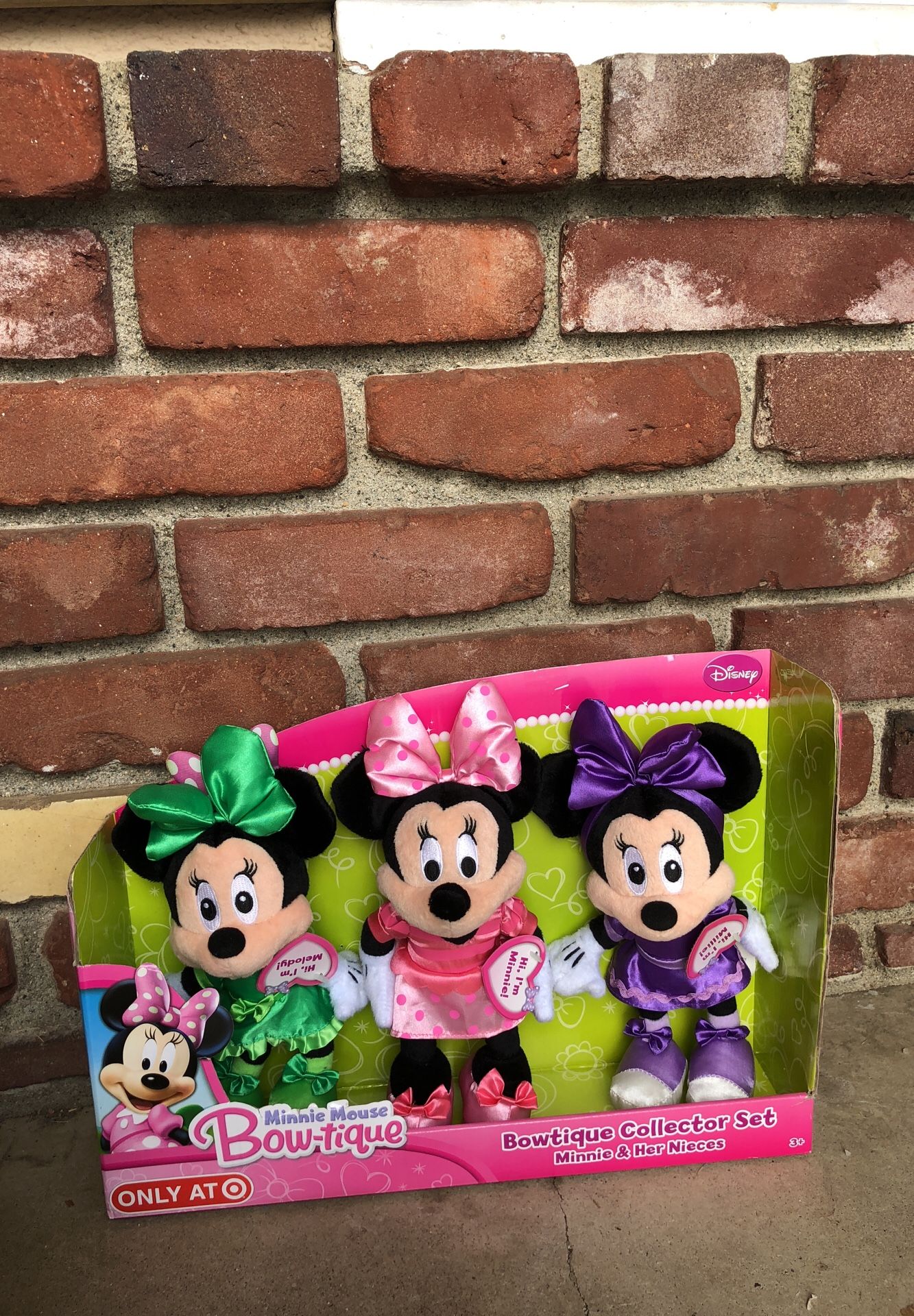 Disney Jr Minnie Mouse Bow-Tique Plush Set