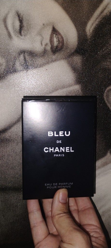 BLUE THE CHANEl 3.4oz Original.
