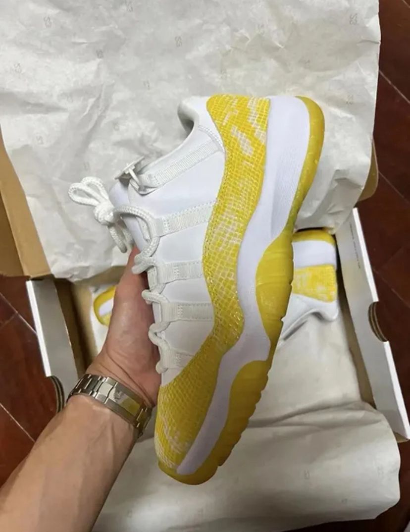 $150 Band New Jordan’s With Box And New Sox!