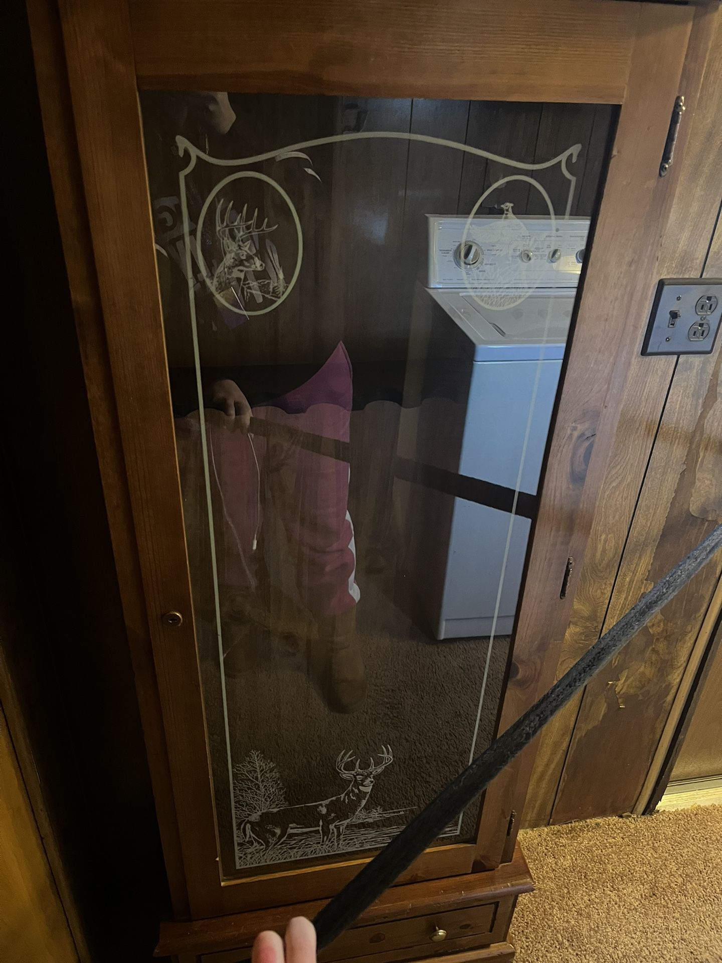 Rifle Cabinet With key