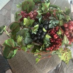 fake grapes And Vines