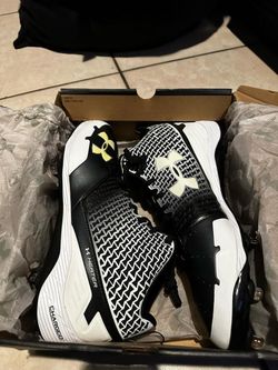 Baseball cleats