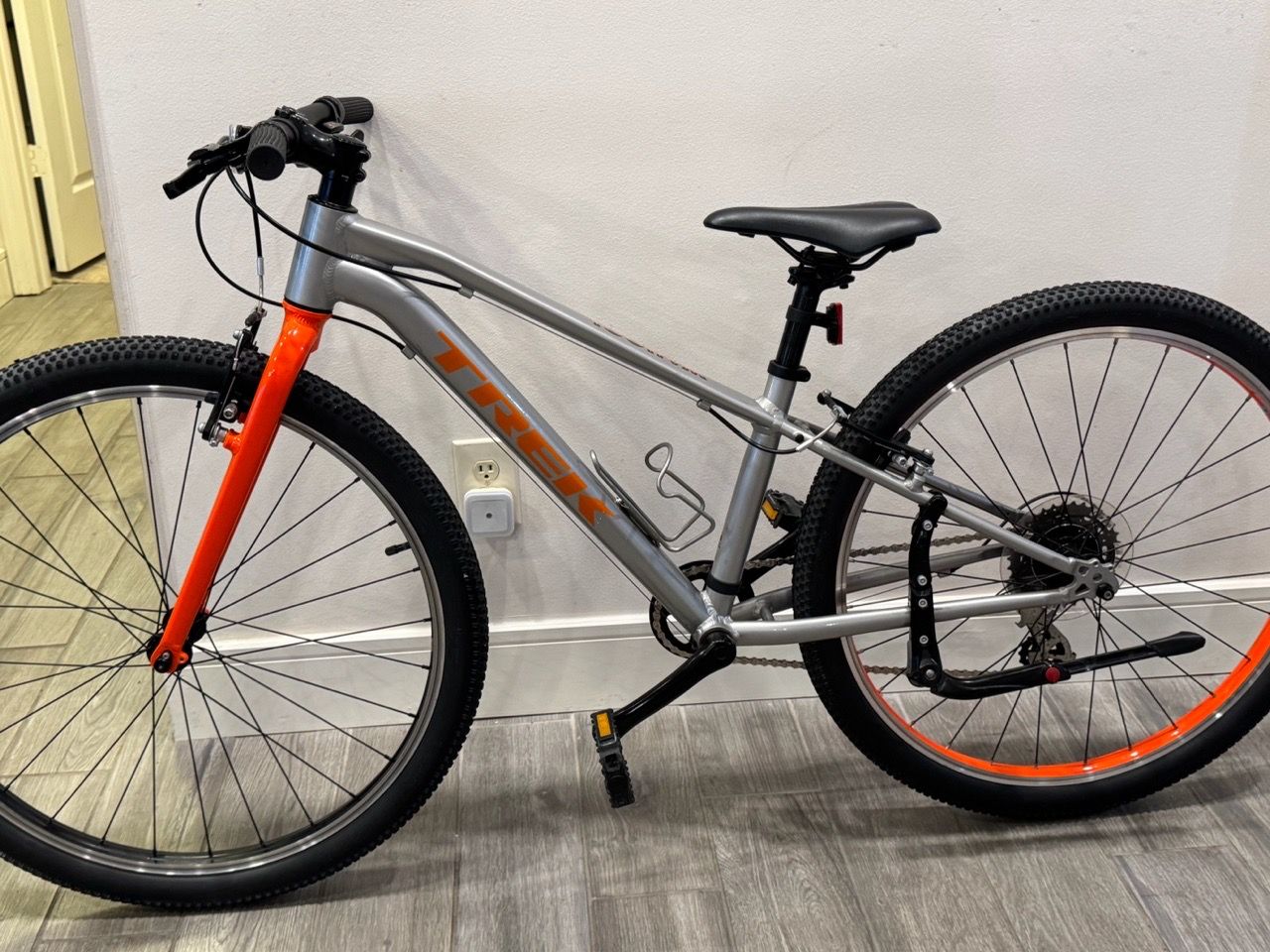 Trek Wahoo 26” Tire Kids Bike Tuned Ready/Ride for Sale in Winter ...