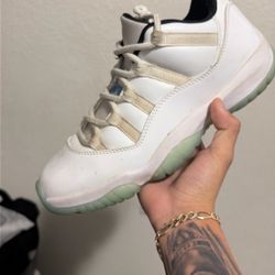 LEGEND BLUE 11 lows
