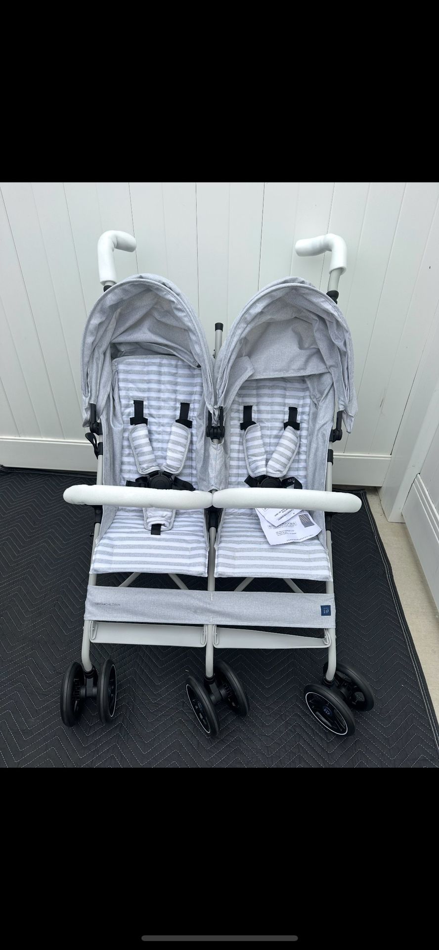 Stroller/ Baby Gap Classic Double Stroller/ BabyGap/ Kids/ Toddler/ New